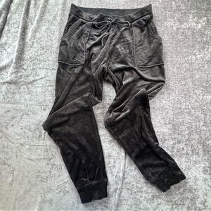 House of Harlow 1960 Black Velour jogger pants size M